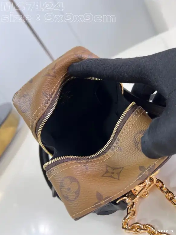 First bag ru Dice LOUIS VUITTON bag-9.5*9.5*9.5CM 0701